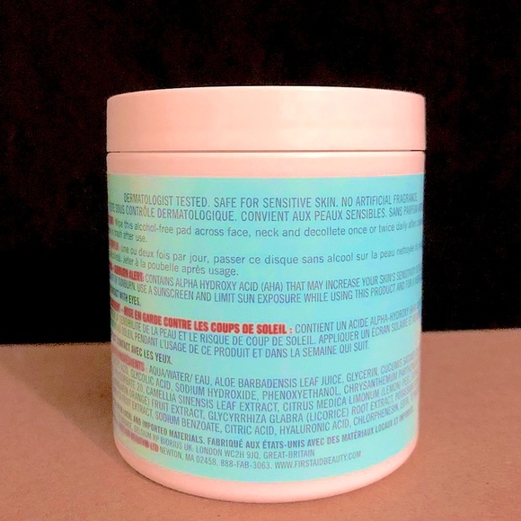 First Aid Beauty Facial Radiance Pads. Brighten, Define, Vivid, Lighten, Gleam - Picture 3 of 4